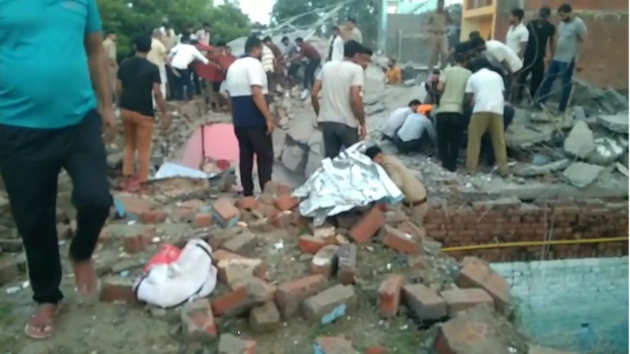 Fatehpur Blast: Cylinder Explosion Kills 4, Leaves One Critical Under Debris
