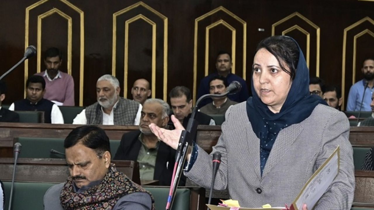 J&K TET Row: Teachers Welcome Assembly Resolution, Laud Sakeena Itoo’s Intervention