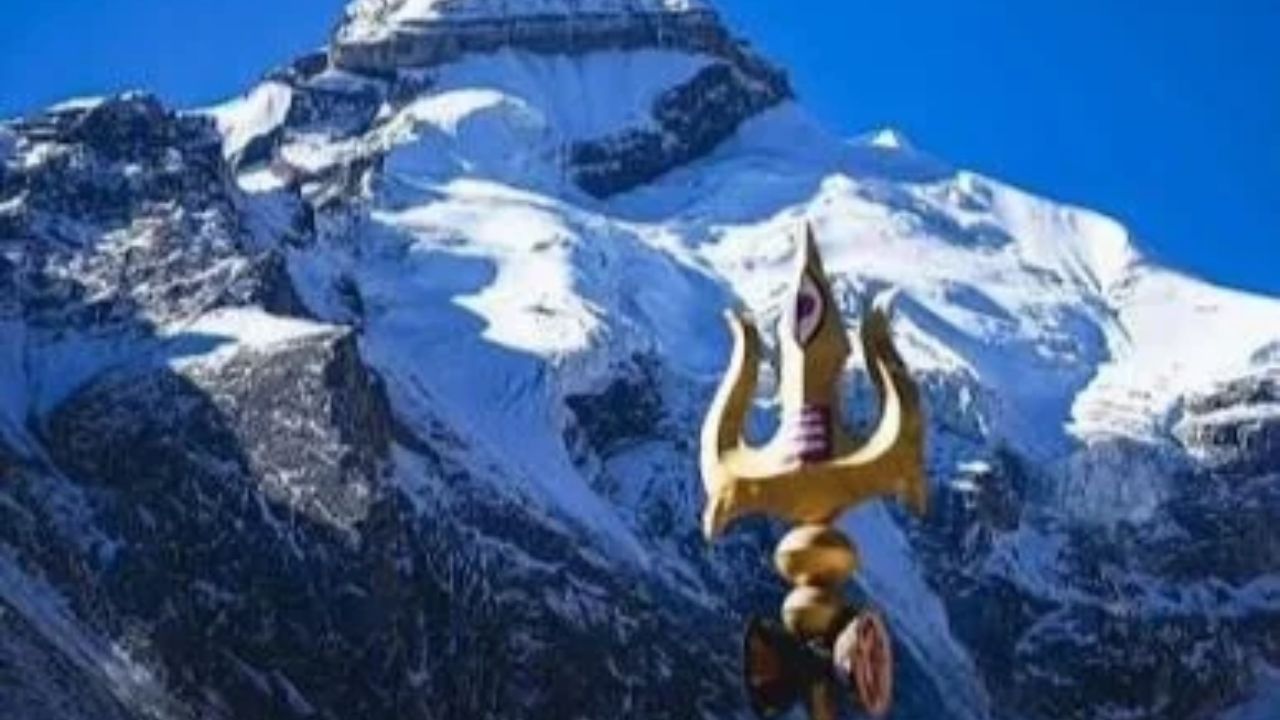 Landslide Blocks Adi Kailash Route in Uttarakhand, Over 350 Pilgrims Halted at Dharchula