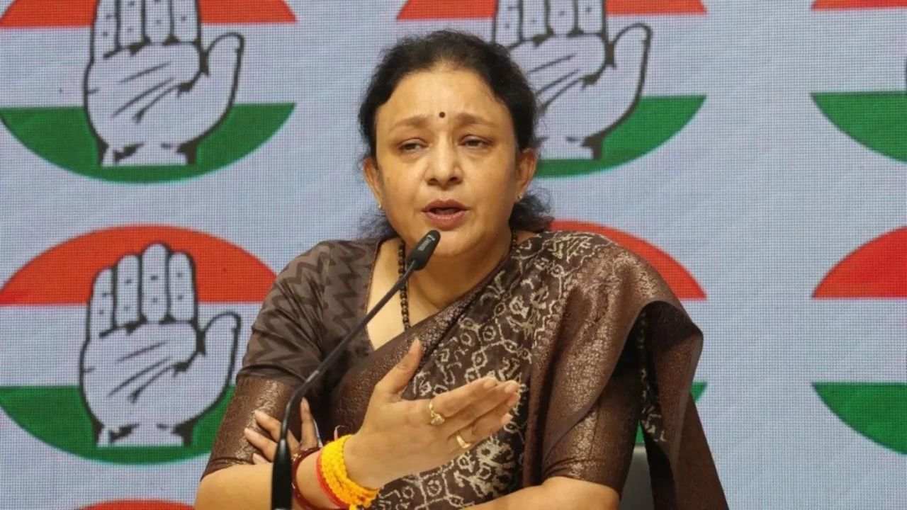 Aradhana Misra Mona Takes Charge as UP Congress Chief Amid Clash at Party Headquarters