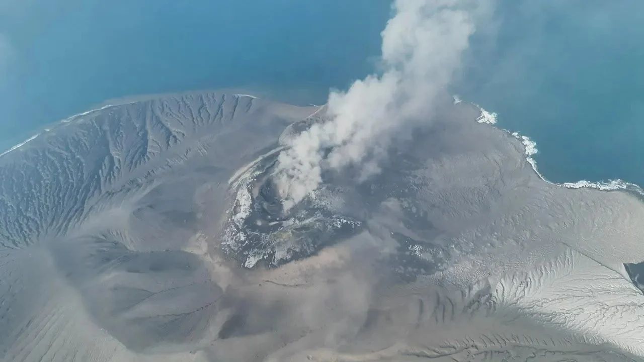 Indonesia’s Anak Krakatau Mystery: Two New Islands Appear After 25-Hour Volcanic Eruption