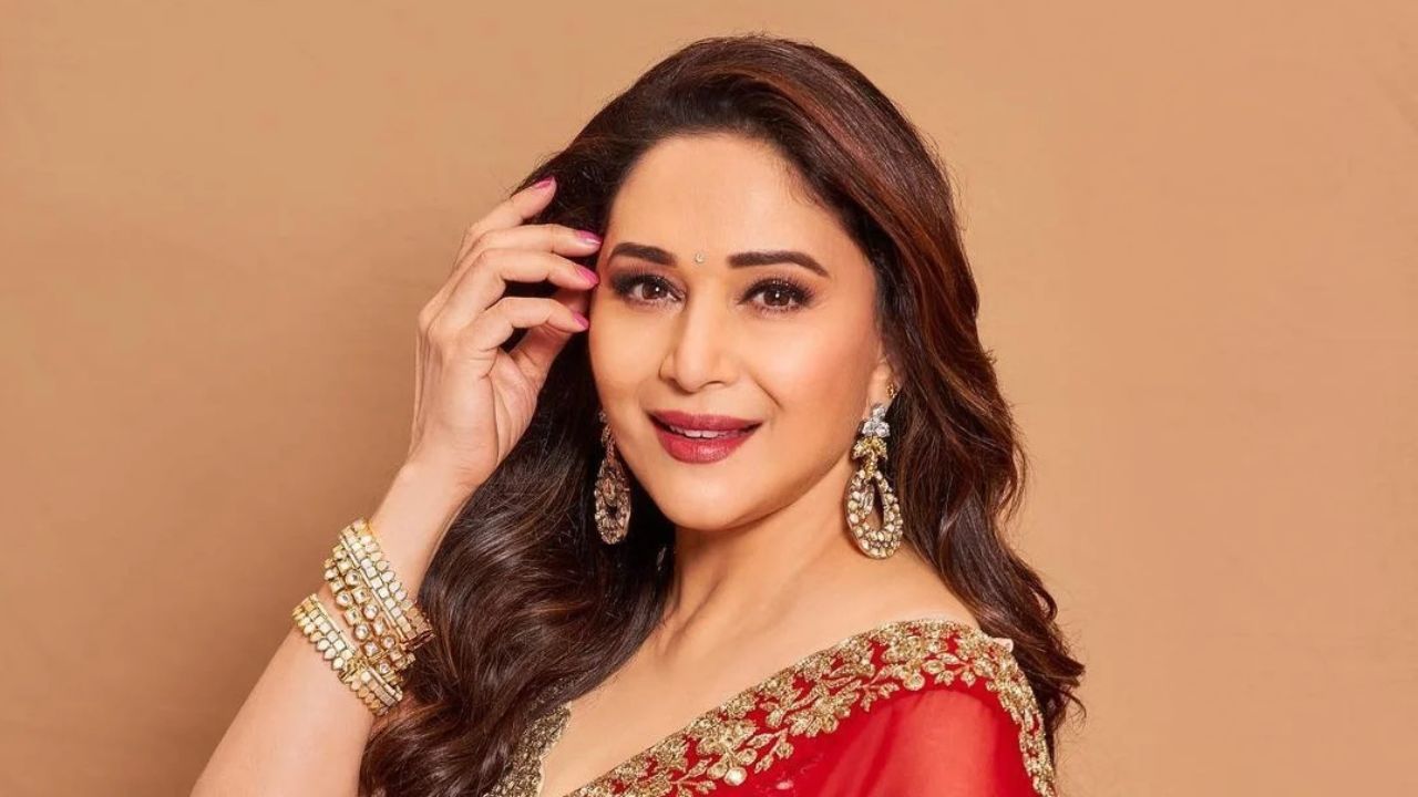 Madhuri Dixit Is a Fan of Lolly! What She Told Namrata Sambherao on Honar Crorepati