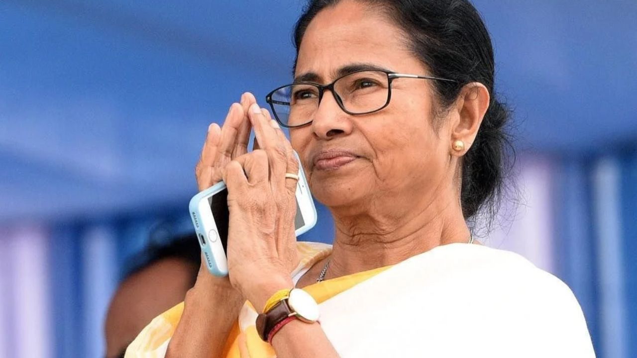 Knife Attack Attempt on Mamata Banerjee, TMC Files Complaint and Raises Security Concerns
