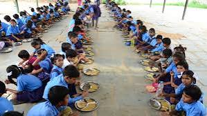 Four Schoolgirls Become Mid-Day Meal Directors for a Day Under Yogi Government’s Mission Shakti