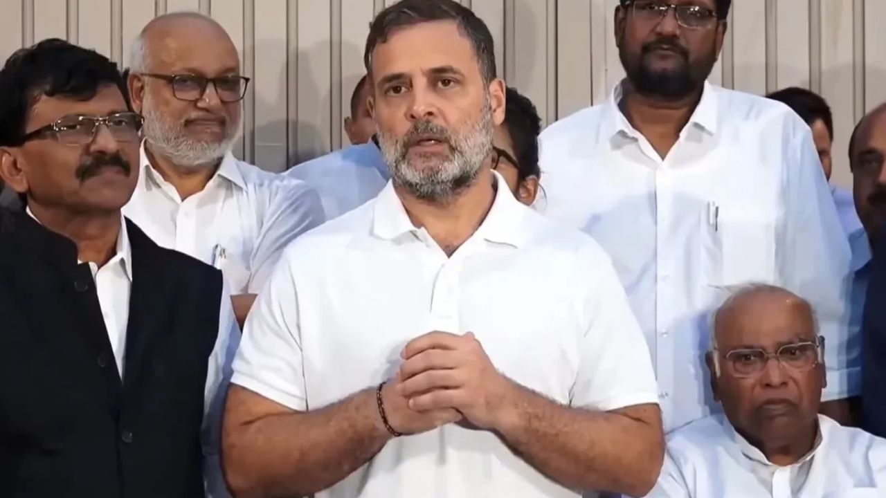 ‘Vote Chori’ Row Escalates: INDIA Bloc to Hold Mock Parliament Against CEC