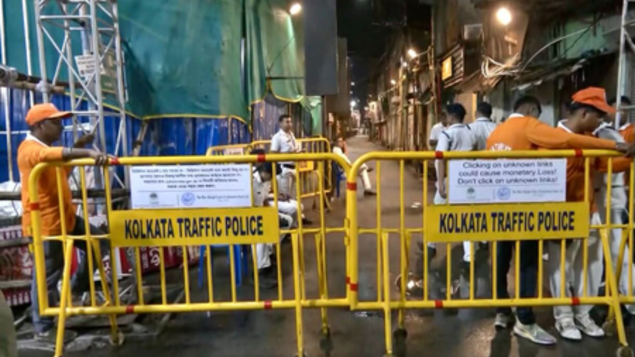 Kolkata Durga Puja Stampede: TMC Demands Accountability, Questions BJP Leaders Over 19 Deaths