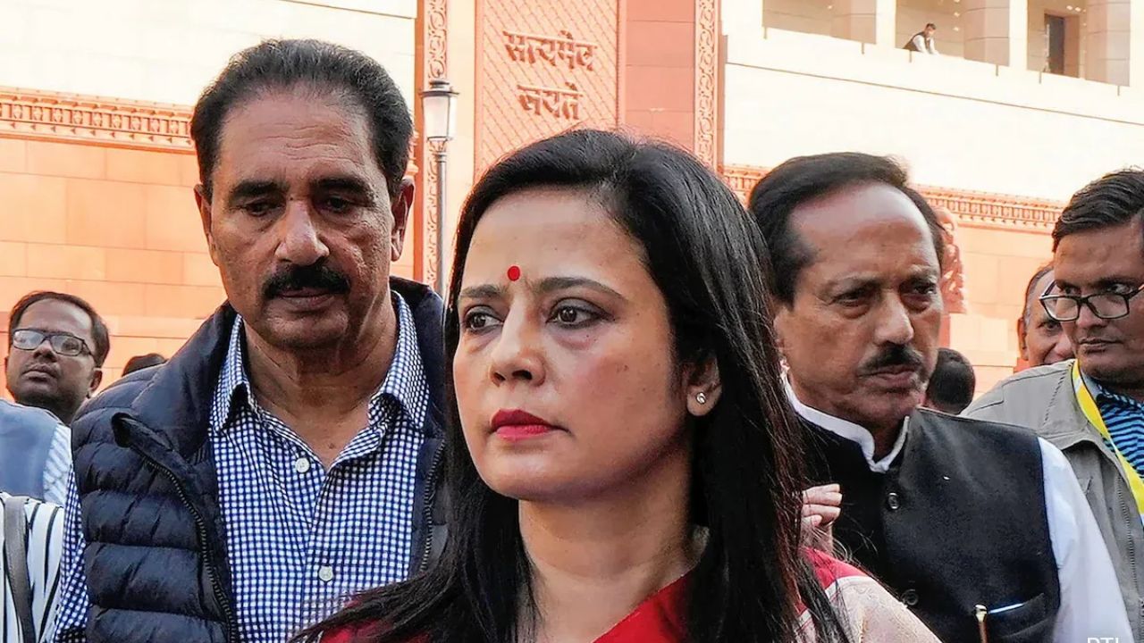 TMC MP Mahua Moitra (Img: Pinterest)