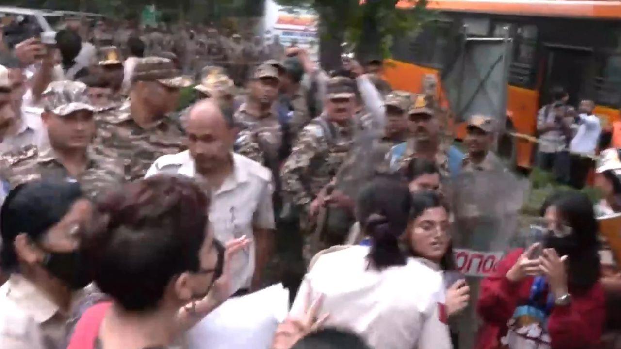 CJP Protest 2.0 in Delhi: Several Protesters Detained, Drones and CCTV Keep Police on High Alert