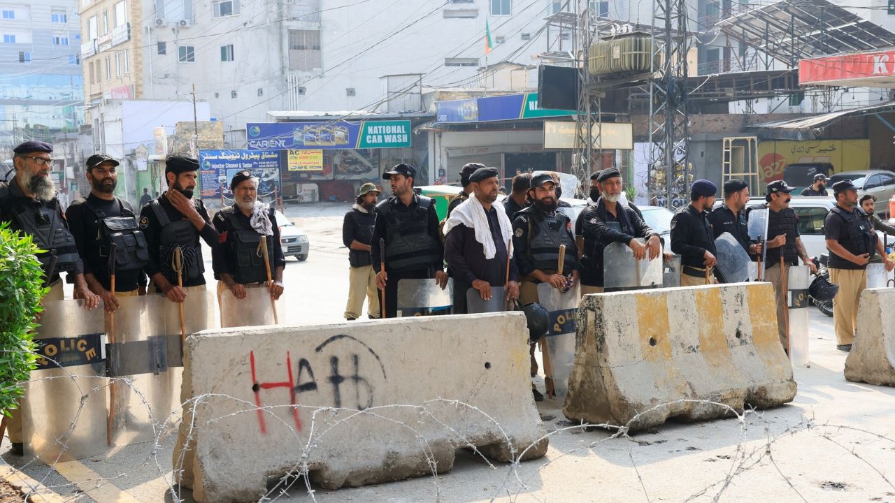 Pakistan Imposes Emergency in Imran Khan’s Stronghold Ahead of Islamabad March