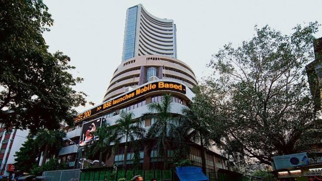 Stock Market Today: Sensex Slips, Nifty Tests 22,680 After Big Rally, What Should Investors Watch?
