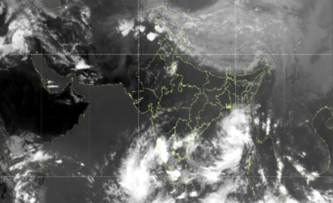 Bay of Bengal Cyclone May Intensify By Monday, IMD Warns Of Heavy Rain Across Southern India