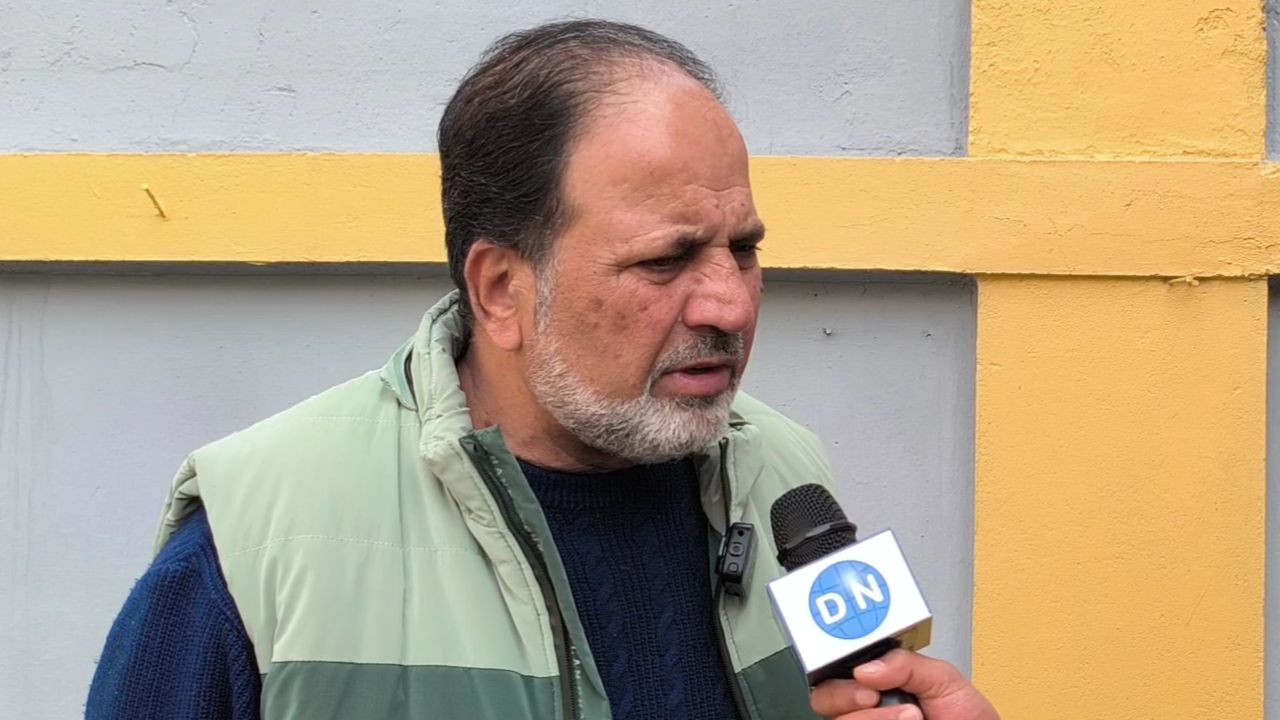 ‘Chairs Come and Go, Loyalty Matters’: Javid Hassan Baig Backs Omar Abdullah, Appeals to Ruhullah to Stay