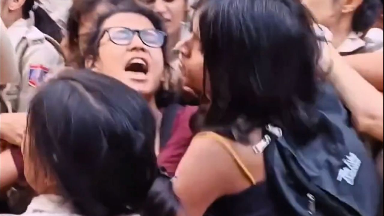 AISA Chief Neha Bora Detained During ‘Lehra Do Tiranga’ Protest; Aides Question Her Whereabouts