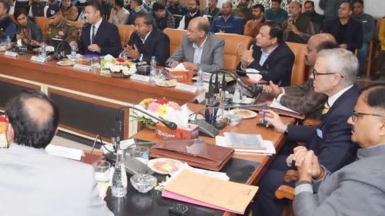 Omar Abdullah Reviews Anantnag Development, Orders Faster Projects And Winter Stockpiling