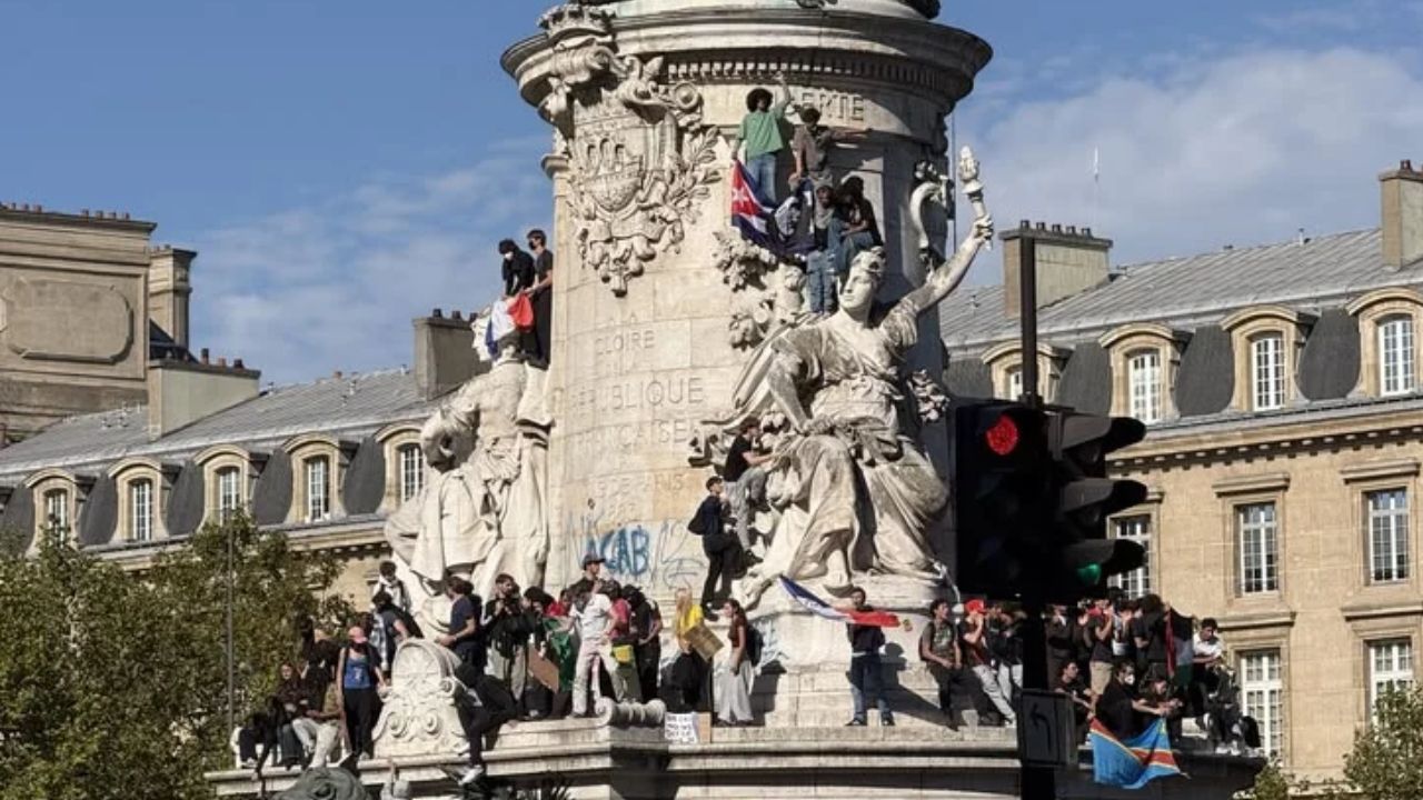 France on High Alert: 70,000 Police, Armoured Vehicles Ready as Protests Return to Paris