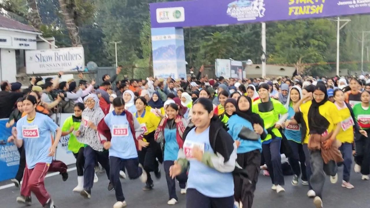 Srinagar Turns Into a Sea of Runners as J&K Police Hosts Kashmir Marathon 2026