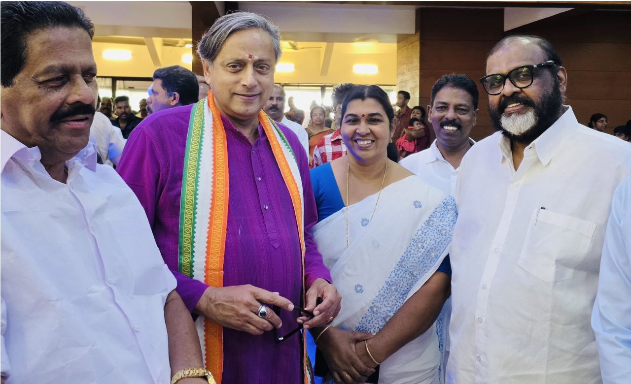 Tharoor Slams Removal Of Raihan Vadra’s Photographs, Says Censorship Hurts India’s Global Image
