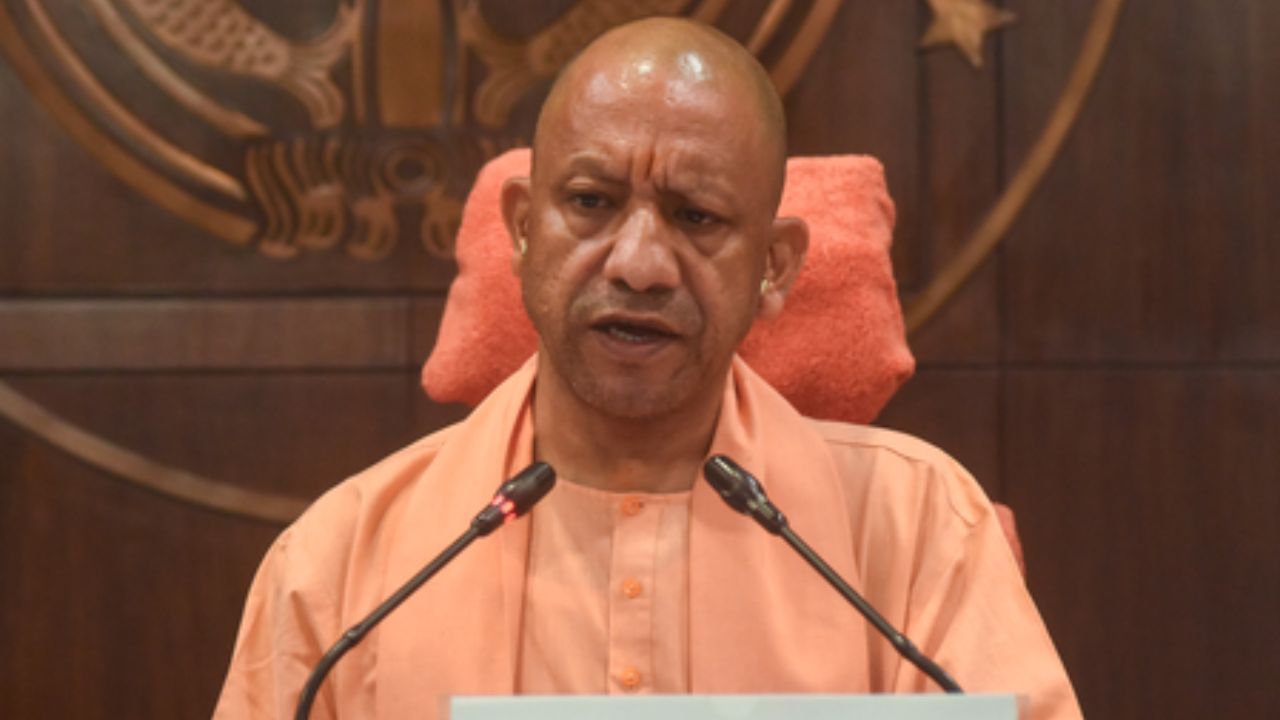 Yogi Highlights Government Jobs, Cash Rewards for UP Athletes Under ‘Padak Lao, Pad Pao’