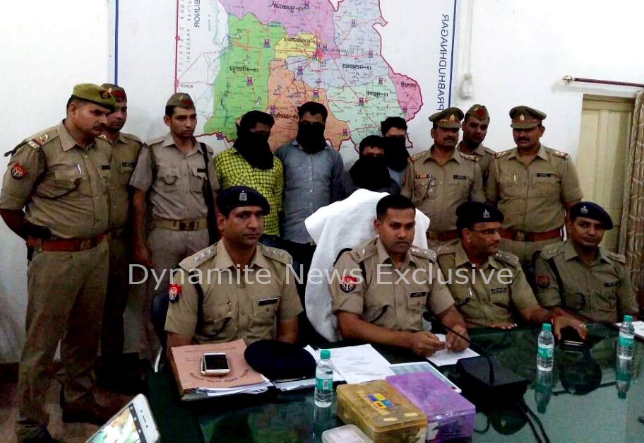 पेट्रोल पम्प पर चिप लगाकर घटतौली करने वाला गैंग पुलिस की गिरफ्त में