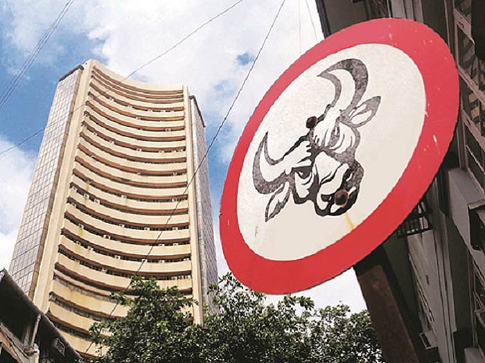 GST के बाद पहली बार खुला सेंसेक्स, शुरुआती कारोबार में 180 अंकों की तेजी