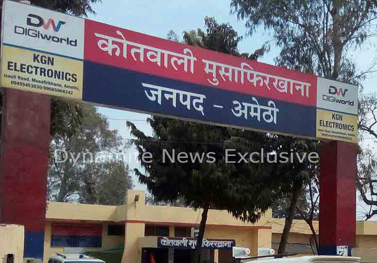 यूपी की मित्र पुलिस कठोर बर्ताव छोड़ने को तैयार नहीं यूपी की मित्र पुलिस कठोर बर्ताव छोड़ने को तैयार नहीं