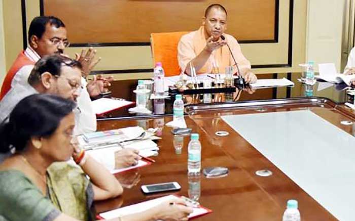 उद्योगों को बढ़ावा देगी यूपी सरकार, योगी ने दी कई रियायतें उद्योगों को बढ़ावा देगी यूपी सरकार, योगी ने दी कई रियायतें