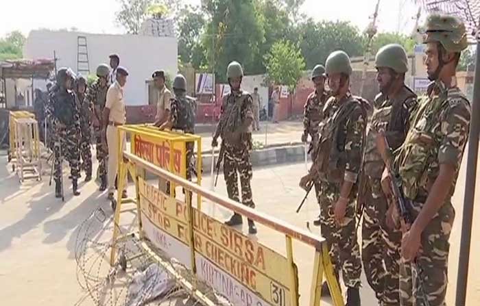 डेरा में सर्च ऑपरेशन जारी: अवैध पटाखा फैक्ट्री सील, विस्फोटक जब्त