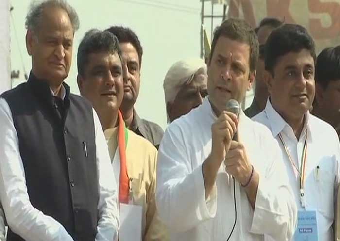 राहुल गांधी: अभी हम खुश नहीं, जीएसटी में स्ट्रक्चरल बदलाव किये जाएं