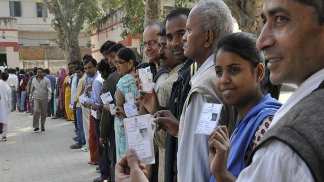 गुजरात चुनाव: 2 बजे तक 47.40 फीसदी मतदान