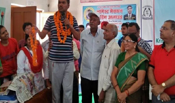लखीमपुरःपढ़ाई करनी हो तो यतीश से सीखें, लगातार 130 घंटे पढ़ने का बनाया विश्व रिकॉर्ड