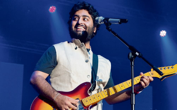 आखिर.. सिंगर अरिजीत सिंह ने ऐसा क्यों कहा कि वो अपने गाने सुनकर डर जाते हैं