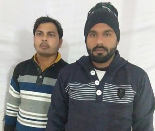 मेरठ: दूल्हा-दुल्हन से लूटपाट व मारपीट कर फरार इनामी आरोपियों को पुलिस ने किया गिरफ्तार