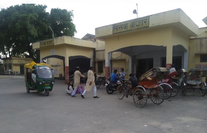 महराजगंज: सरकारी दफ्तरों की धूल भरी फाइलों में होता रहा विकास, ‘माननीयों’ से चुनाव दर चुनाव छले जाते रहे सिसवा के मतदाता