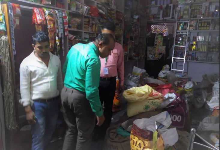 विदेशी सिगरेट का अवैध कारोबार, सप्लाई के नियम भी धुआं-धुआं