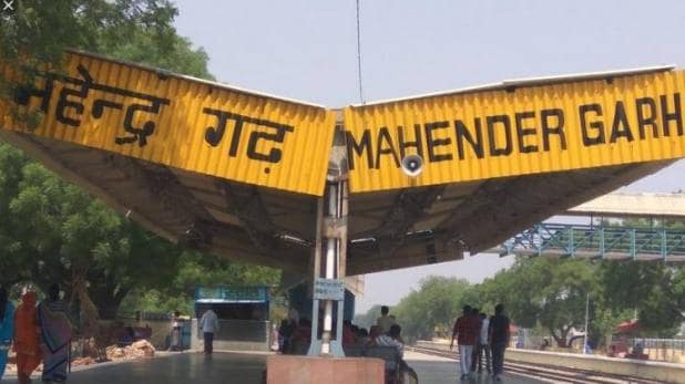 अदालत के आदेश को दरकिनार करते हुए जिम्मेदारों ने जबरन बनाई नहर