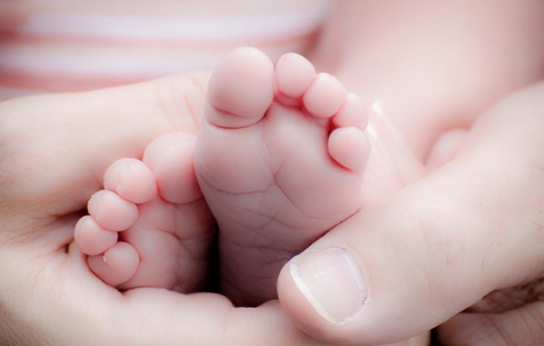 बेटी का पिता होने से युवक ने किया इन्कार, इस तरह असलियत आई सामने..