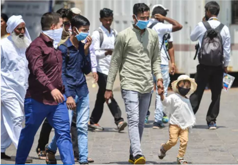 Corona Virus Pandemic: महामारी बनकर फैला घातक कोरोना वायरस, दुनिया के लिए बना संकट