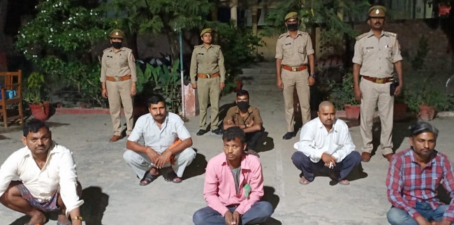 अमेठी: लॉकडाउन का उल्लंघन पड़ा महंगा, 6 गिरफ्तार