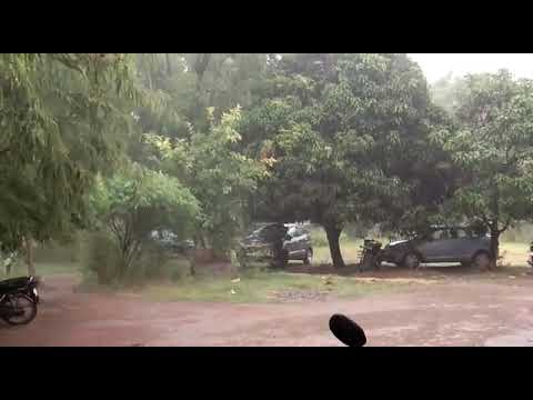 महराजगंज: तेज आंधी-तूफान के साथ भारी मूसलाधार बारिश, इन लोगों को सबसे ज्यादा परेशानी