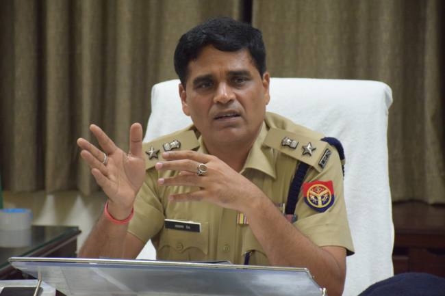 विकास दुबे कांड के संदिग्ध आईपीएस अनंत देव की एसटीएफ से हुई छुट्टी, डाइनामाइट न्यूज़ की खबर का बंपर असर