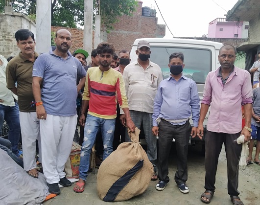 Maharajganj: देखिए आखिर कैसे लोगों को मिली पागल बंदर से राहत.. Maharajganj: देखिए आखिर कैसे लोगों को मिली पागल बंदर से राहत..