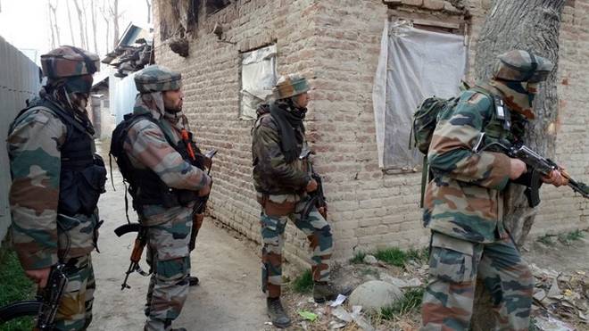 Encounter In Kulgam: जम्मू-कश्मीर में सुरक्षाबलों ने दो आतंकियों को मार गिराया