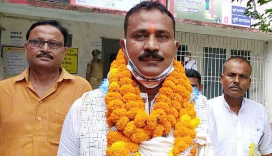 Crime in Bihar Election: बिहार चुनाव में क्राइम की एंट्री, प्रत्याशी को गोलियों से भून उतारा मौत के घाट