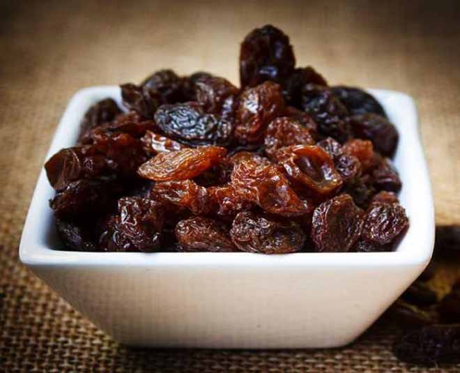 Health: जानिए मुनक्का खाने के इन फायदों के बारे में