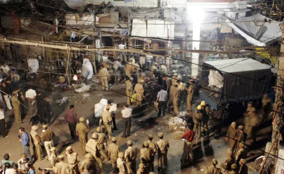 History: तस्वीरों में देखिये भारत और विश्व में 29 अक्टूबर को हुई प्रमुख घटनाएं