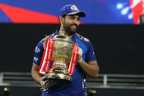 IPL 2020: मुंबई ने पांचवीं बार IPL ट्रॉफी पर कब्जा जमाया, जानें इनाम में मिले कितने करोड़ रुपए