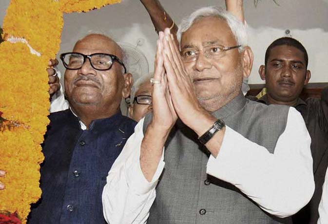जानियें कब बिहार के सीएम पद की शपथ लेगें नीतीश कुमार जानियें कब बिहार के सीएम पद की शपथ लेगें नीतीश कुमार