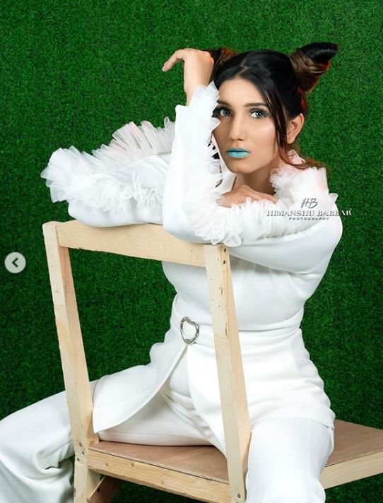 Sapna Chaudhary: मां बनने के बाद सपना चौधरी ने पहली बार दिखाया ग्लैमरस अवतार, आप भी देखें उनका ये हॉट अंदाज
