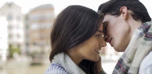 Relationship Tips: रिलेशनशिप में आने से पहले जरां इन बातों पर दें ध्यान, नहीं होगी कोई परेशानी