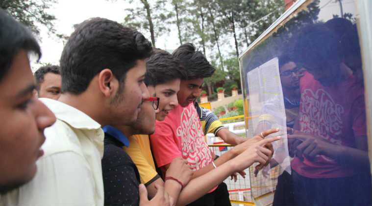 UPSC Engineering Services Main Result 2020: इंजीनियरिंग सेवा मुख्य परीक्षा के रिजल्ट घोषित, ऐसे करें चेक UPSC Engineering Services Main Result 2020: इंजीनियरिंग सेवा मुख्य परीक्षा के रिजल्ट घोषित, ऐसे करें चेक
